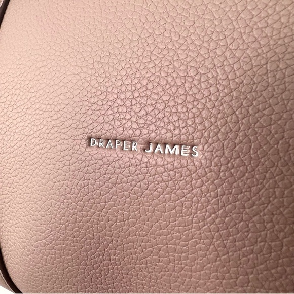 Draper James Elle Tote with Flower Key Fob - Picture 4 of 10